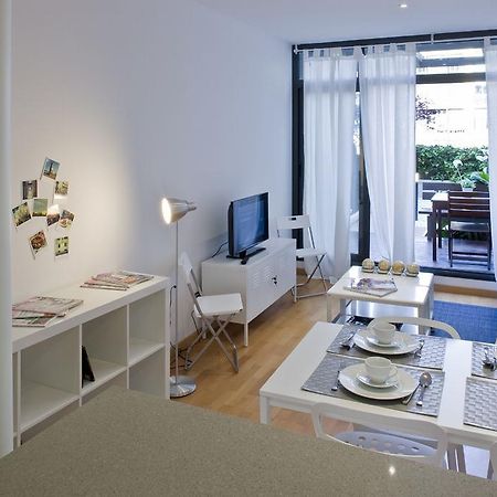Flateli Urquinaona Apartment Barcelona Ruang foto