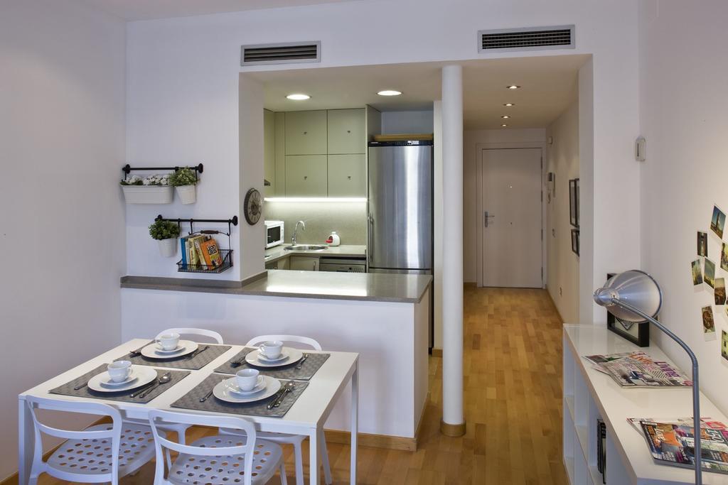 Flateli Urquinaona Apartment Barcelona Ruang foto