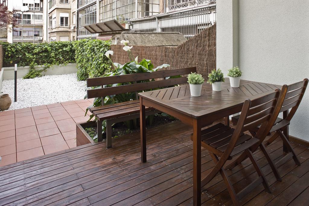Flateli Urquinaona Apartment Barcelona Ruang foto