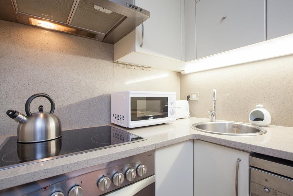 Flateli Urquinaona Apartment Barcelona Bagian luar foto